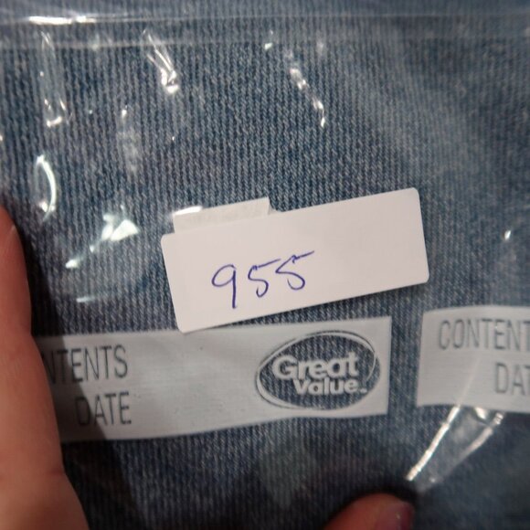 American Eagle Jeans Womens 6 Blue Mom Pants Whiskering Slim Straight Distressed - Picture 16 of 16